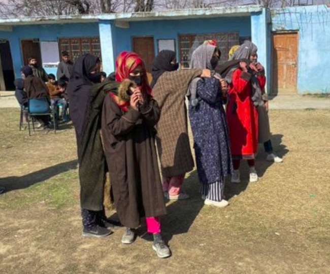 17_02_2022-army_self_defence_program_for_kashmir_girls_22474397_132333362