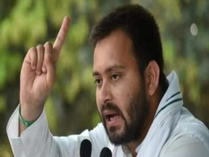 rjd_ne_khela_jatiy_card_tejaswi_yadav_bole_rajput_ke_samne_garib_chalte_the_sina_taan_kar_ethnic_car