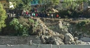 stone-pelting_1670142123-999x528