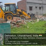 पित्थुवाला खुर्द में अवैध प्लॉटिंग पर चला एमडीडीए का बुलडोजर, लगभग एक बीघा भूमि पर विकसित की जा रही अनधिकृत कॉलोनी ध्वस्त